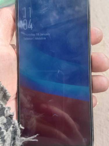 good condition oppo F 9. 6GB storing 128 GB only pana chang hy Baki sl