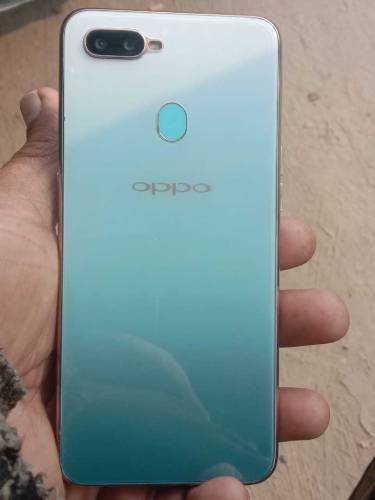 good condition oppo F 9. 6GB storing 128 GB only pana chang hy Baki sl