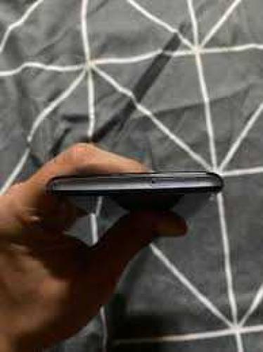 EMERGENCY SELL ...AQUOS ZERO 2 8 256GB 