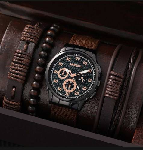stylish watch with 4 bands. cash on delivery 