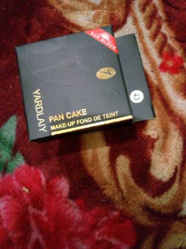 paint base/eyeliner/face Wash /Alvera gel etc.....