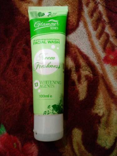 paint base/eyeliner/face Wash /Alvera gel etc.....