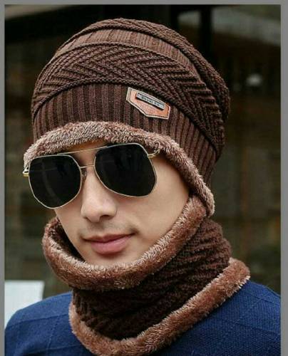 Beanie whool cap with neck warmer