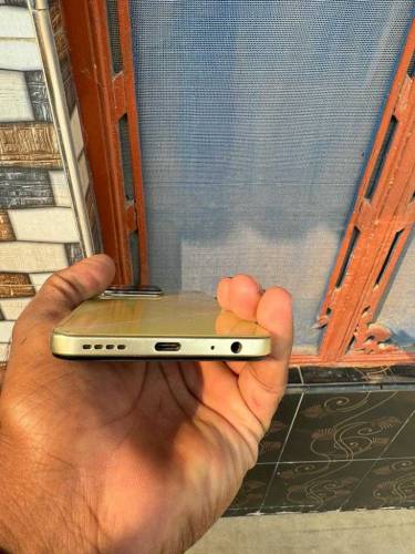 Vivo Y35 
