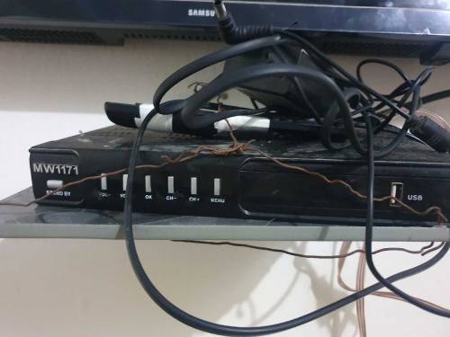 LmbRecieve ,cable and Remote and other accessories with 1 day check wa