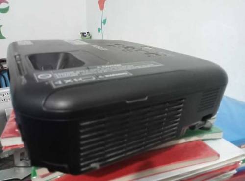 Epson EB-S02 Projector 