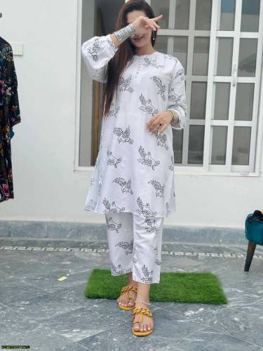 2 PC Women's Stitched Linen Suit 