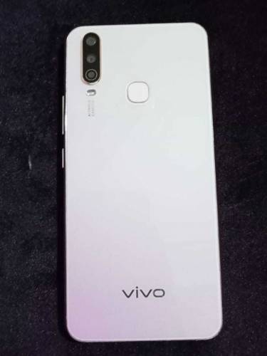 Vivo Y17