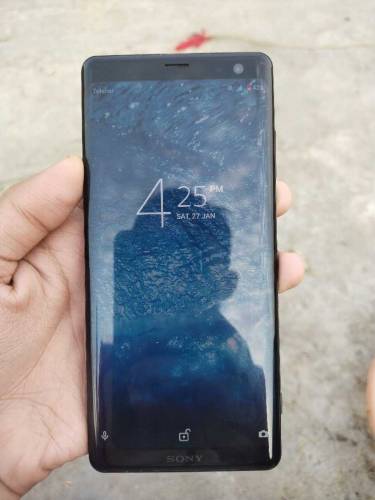 Gaming phone Sony Xperia xz3 high camera quality