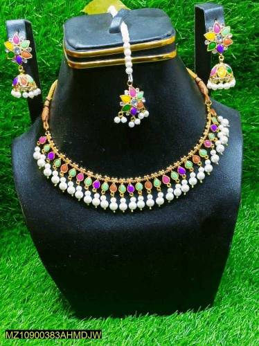 beautiful necklace set with maang tika 