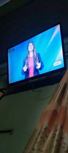 chengoruba 32 ench ki led halki side me line h
