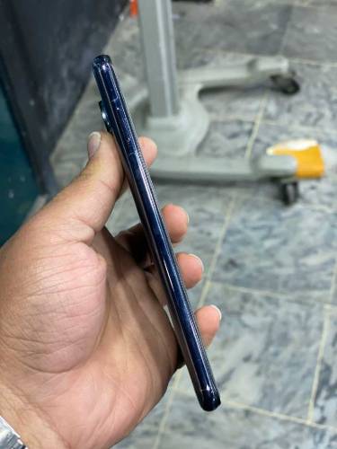 i m selling poco x3