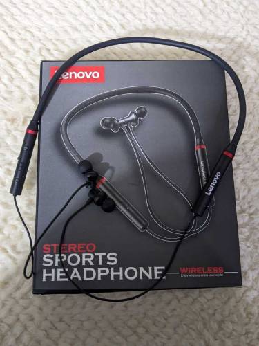 Lenovo Neckband 100% original / high quality sound and battery timing