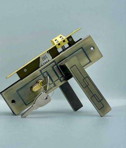 Door handle lock