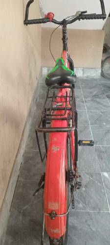 TYPHOON Red Bicycle Road Prince