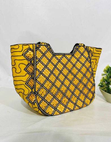 women bag / fashion ladies