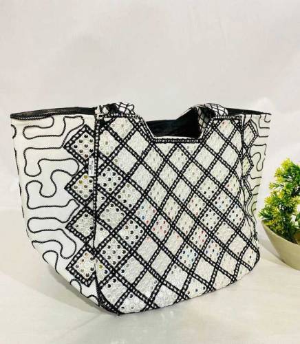 women bag / fashion ladies