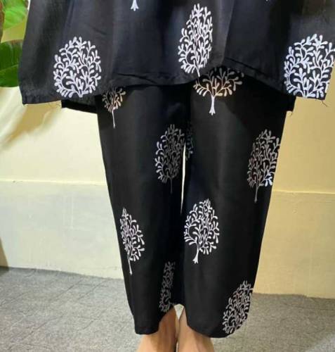 2Pcs women stitched Linen printed suit