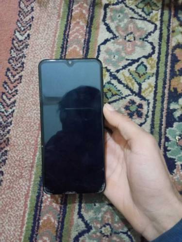 SAMSUNG A30