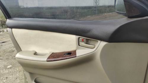 Corolla Se-Soloon 2002