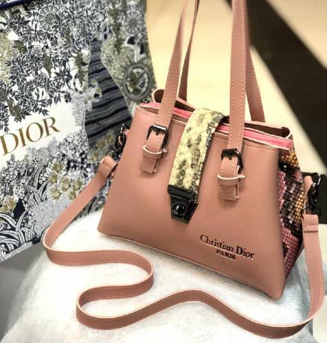 woman hand Purse 