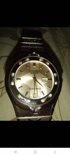 Japanese Men's Watch: Crystal Silver Dial Stainless Steel bracelet