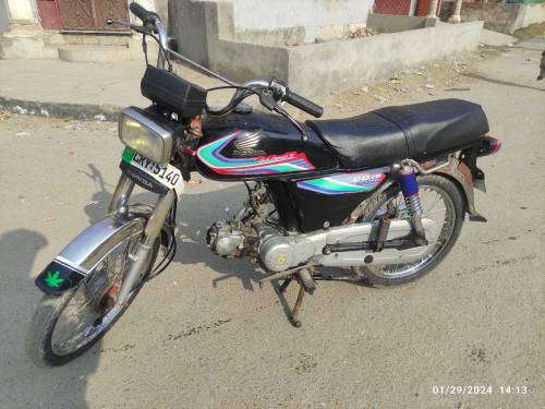 Honda CD 70 Model 2004 in Lush Condition, EveryThings Is Ok,