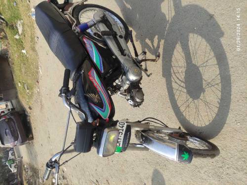 Honda CD 70 Model 2004 in Lush Condition, EveryThings Is Ok,
