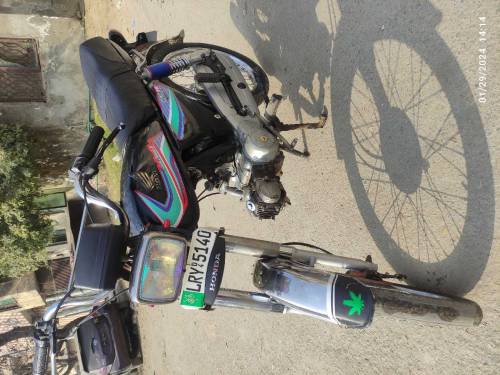 Honda CD 70 Model 2004 in Lush Condition, EveryThings Is Ok,