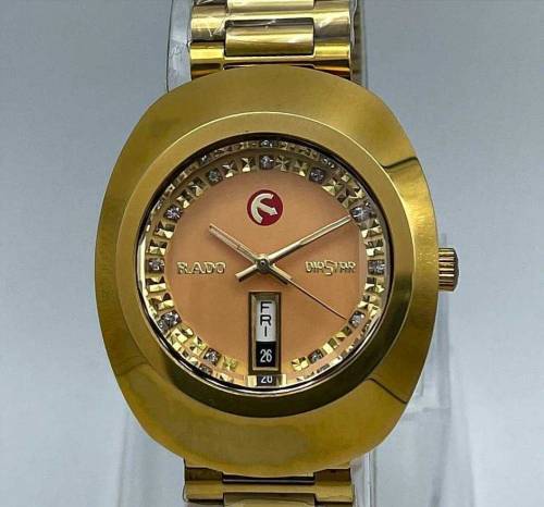 Stainless steel strape movement water resistant watch