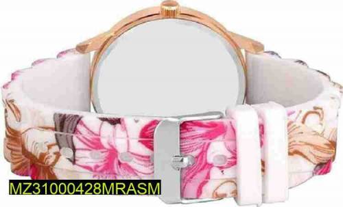 women watch 