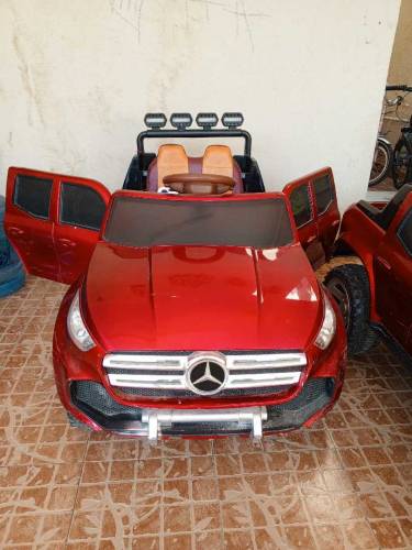 Mercedes kids deep 