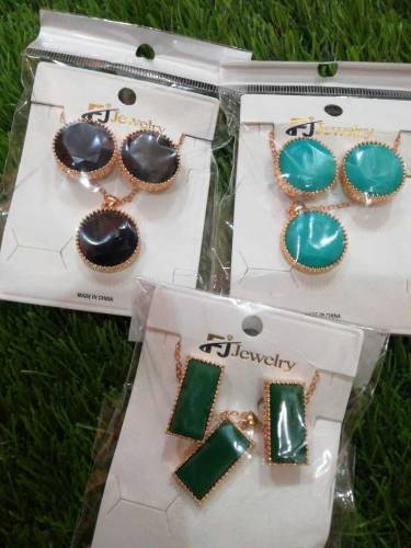 One Stone Necklace set of 3 piece  with Warranty 