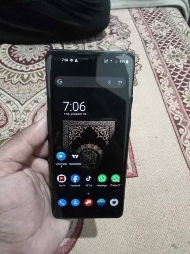 one plus 8 5g UW