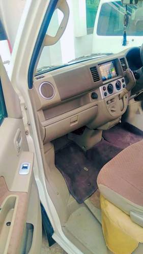 Suzuki every weagon 