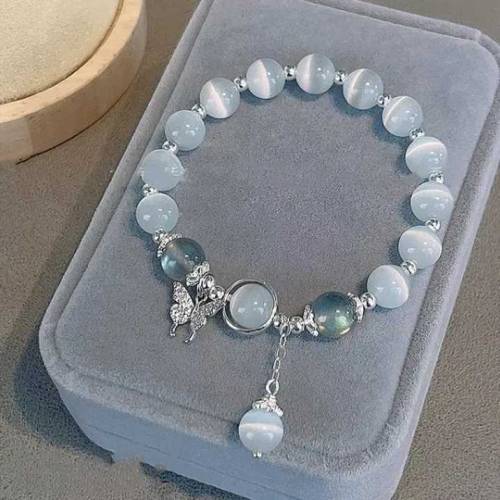 jewellery dealer