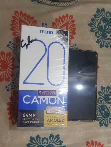 Techno Camon 20