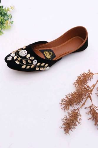women khusa 50% off