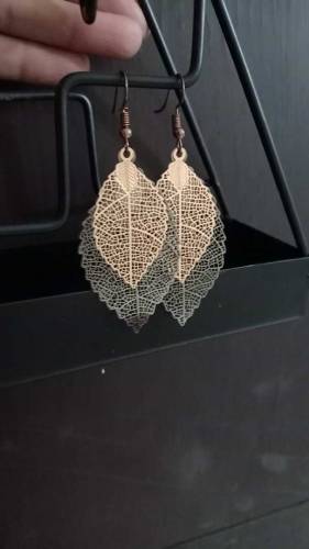 Double leaf dangle earing