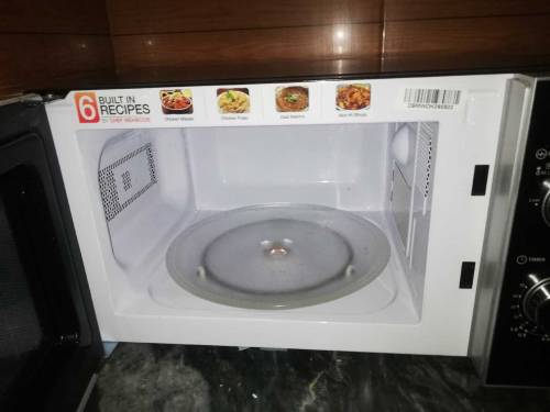 Microwave oven 