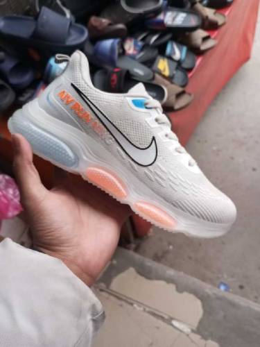 Running Shoes 