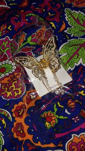 Butterfly Design Zircon Stones Claw