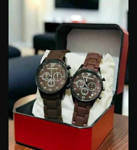 couple casual analogue watches 