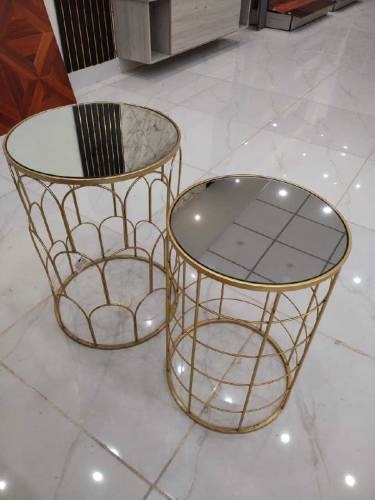 nest table available