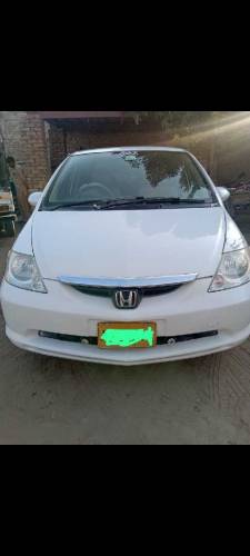 Honda city 2004 model .