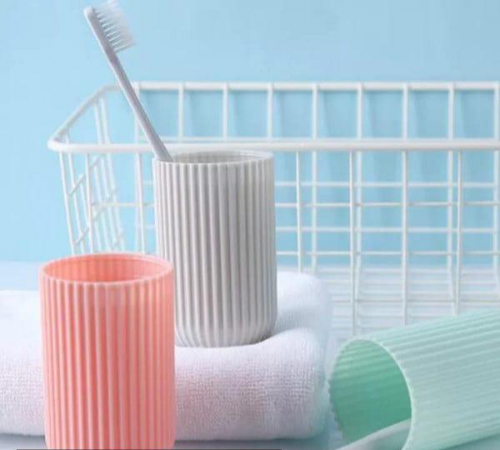Toothbrush holder