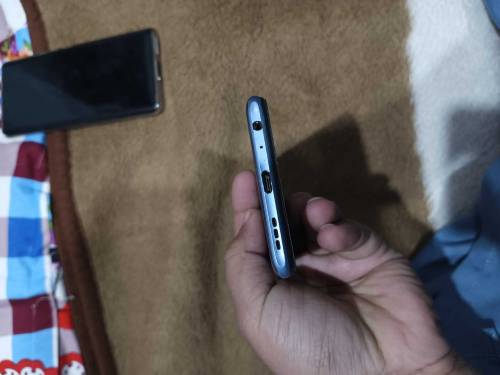 Vivo Y51s