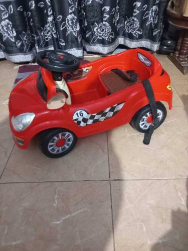 kids remote battery car