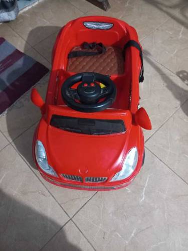 kids remote battery car