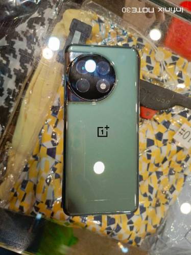 OnePlus 11 